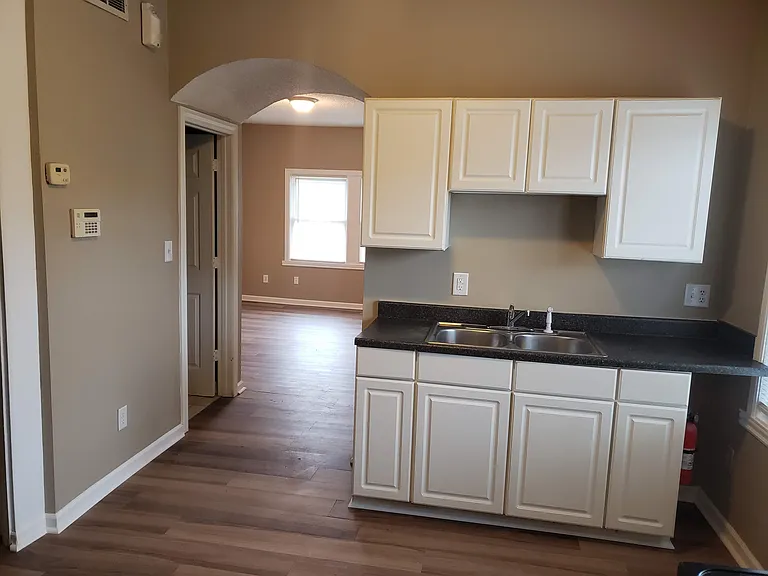 3602 E Fall Creek Parkway North Dr — Photo 2