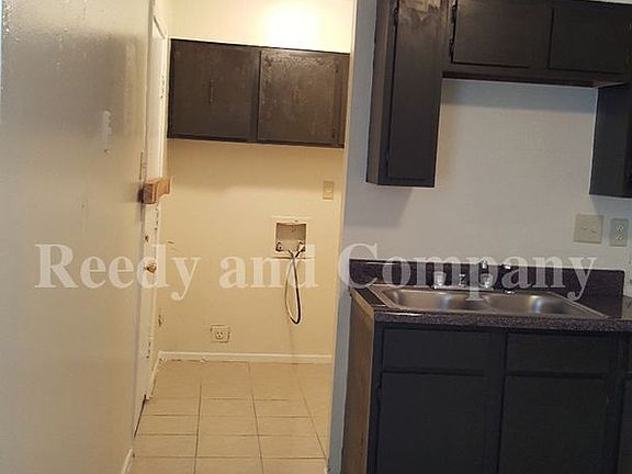3rd image of 3792 Jasmine Dr