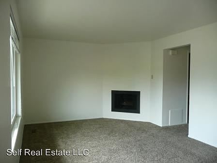 3rd image of 3728 S 900 E APT 5