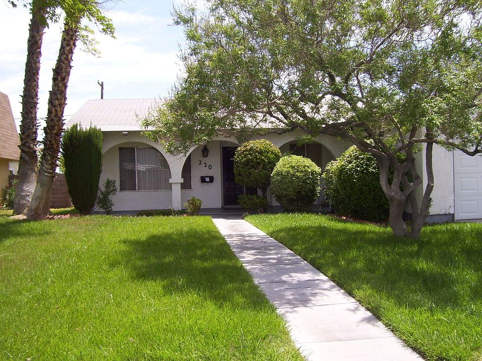 1344 sq ft/ 1 story/ 3 bdrm/ 2 bath/ 2 car garage