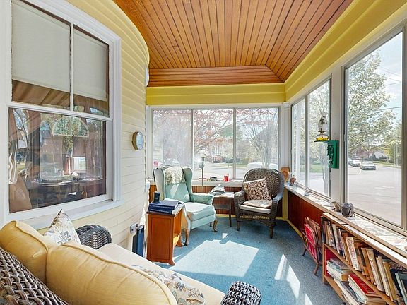 4th image of 264 Court Rd