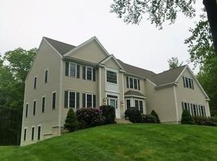 8 Nelson Ct, Mendon, MA 01756