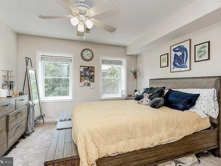 1019 S Streeper St — Photo 20