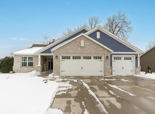 864 Abby Rd, West Bend, WI 53095