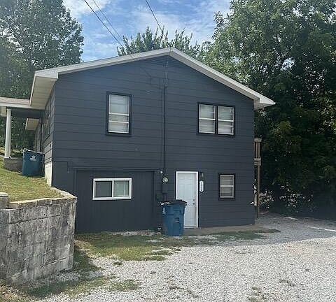 4th image of 106 W South St
