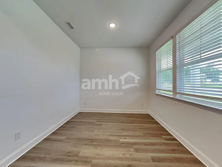 4788 McDade Ln — Photo 10