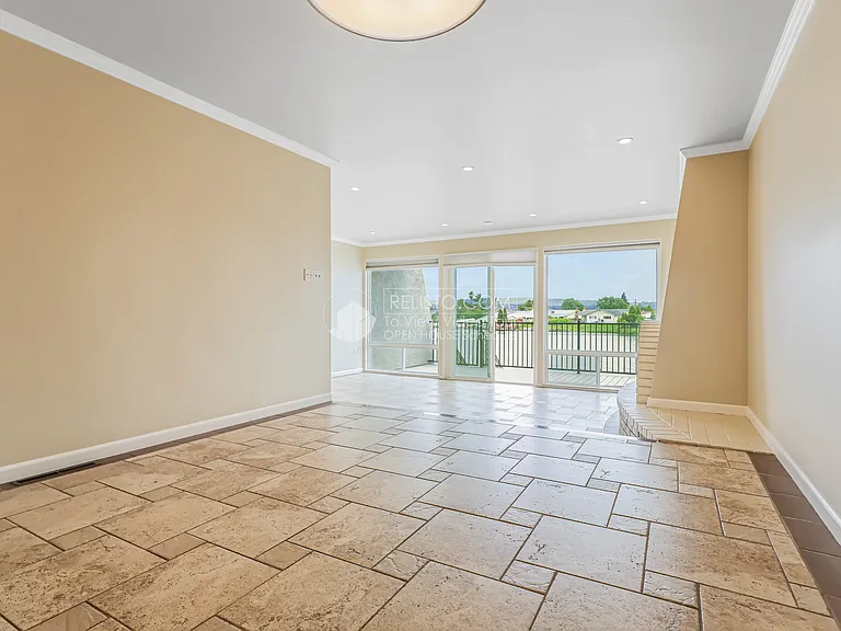 448 Fathom Dr — Photo 3