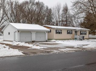 130 Dellwood Ln, Nekoosa, WI 54457
