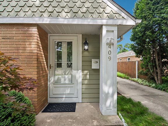 3rd image of 409 Hubbard Ave