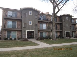 3705 W 119th St APT 106, Alsip, IL 60803