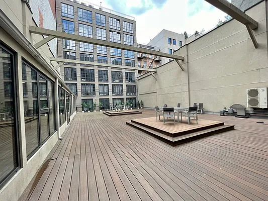 Rented by Avenues Real Estate | media 16