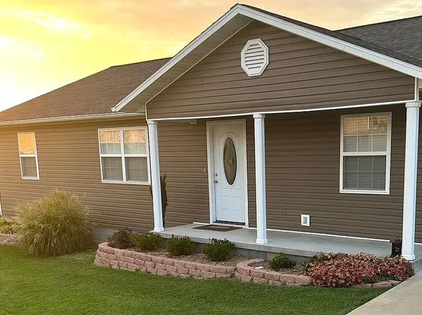 1308 Hank Blvd, Berryville, AR 72616