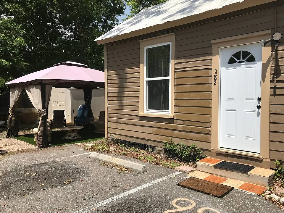 982 Druid Rd E #STUDIO