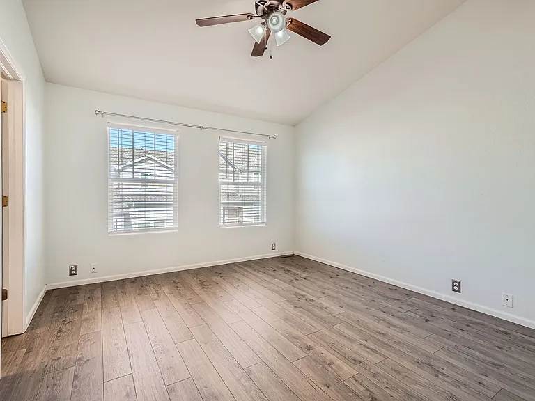 7669 Sandy Springs Point — Photo 8