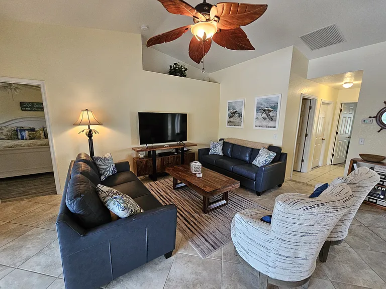 246 Albatross Rd — Photo 7