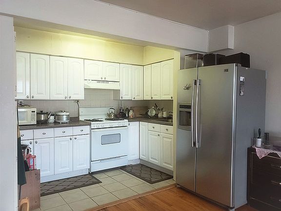 3rd image of 4131 51st St APT 7E