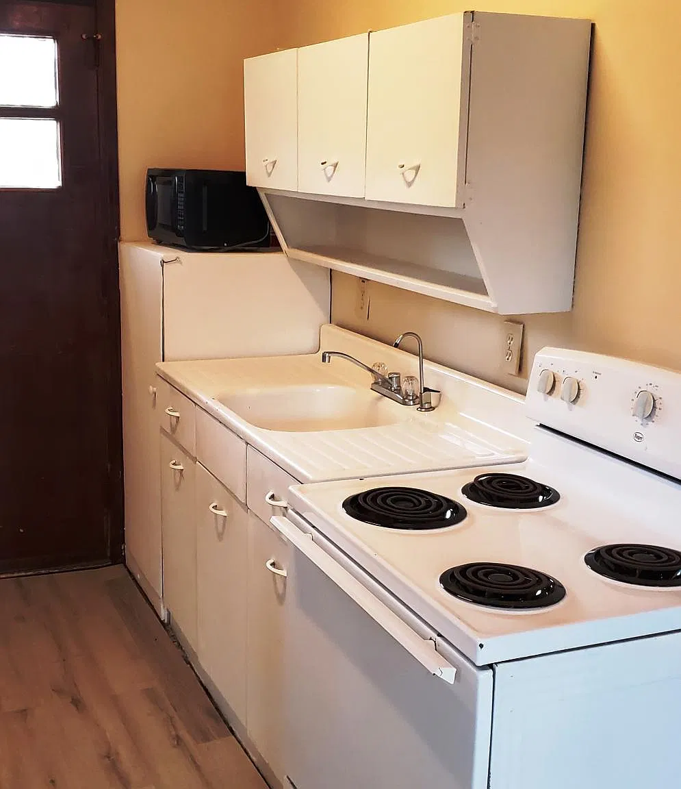 Original 1950 kitchen. travel back in time.