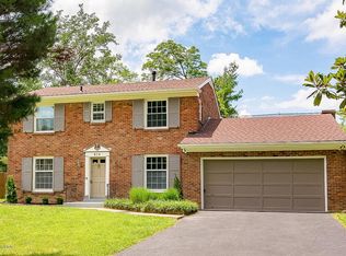 214 Wenham Way, Blue Ridge Manor, KY 40223