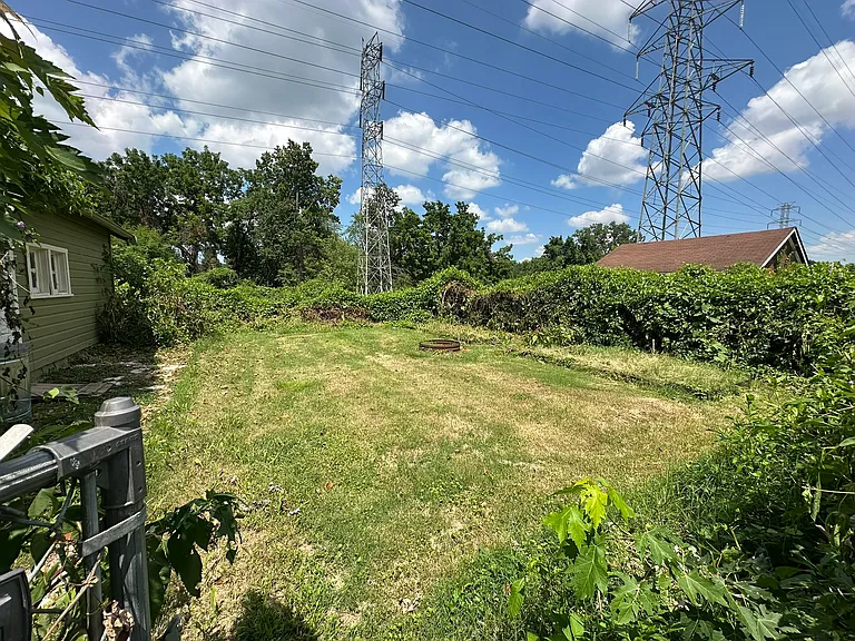 7509 Trenton Ave — Photo 32