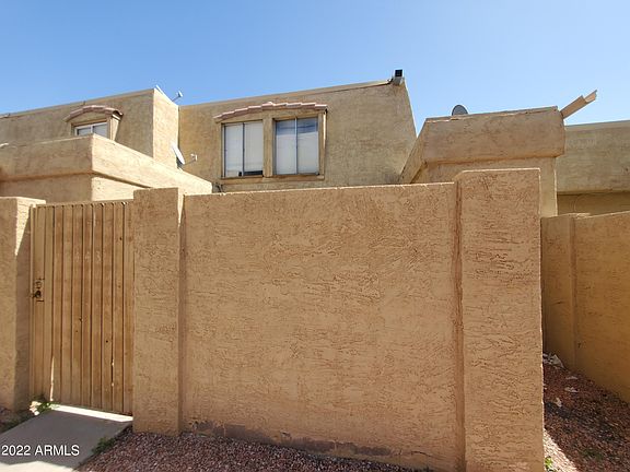 3rd image of 4443 E Pueblo Ave