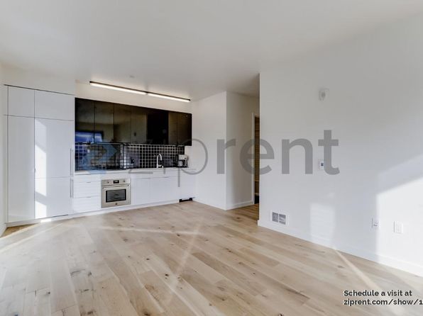 388 Fulton St Unit 211
