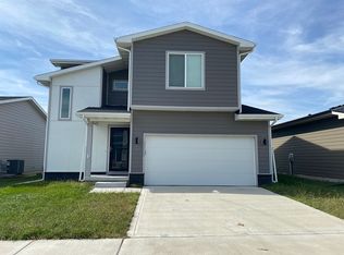 1408 NE Polk Dr, Grimes, IA 50111