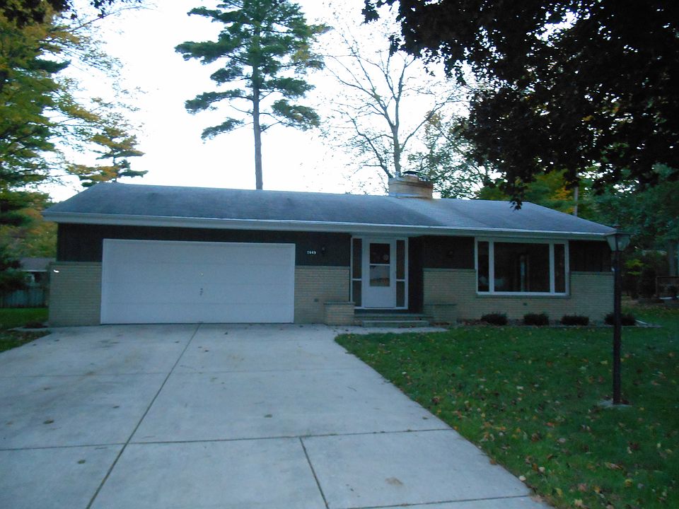1st image of 1649 Birchwood Dr