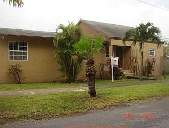 2nd image of 2545 SW 34th Ave