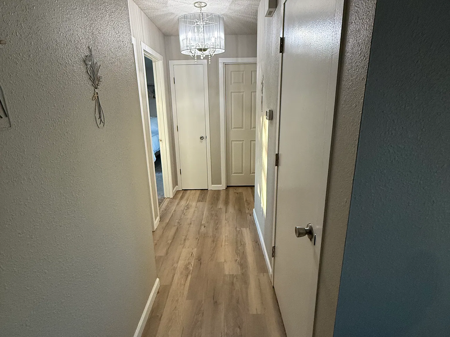 3 bed, 1000 sqft, $2,800 — Photo 4