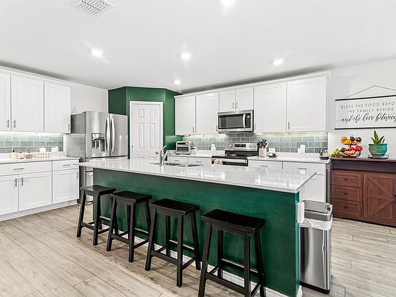 3rd image of 2101 Winding Creek Way