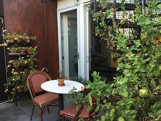 Sold by Rahme Real Estate, LLC | media 19