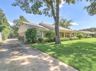 2202 Ravinia Dr, Arlington, TX 76012