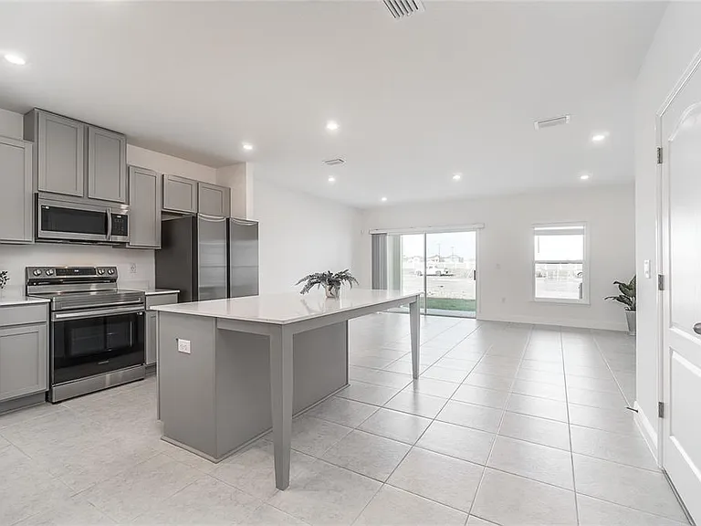 32129 Pond Apple Bnd — Photo 5