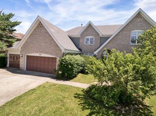 286 Needham Dr, Bloomingdale, IL 60108