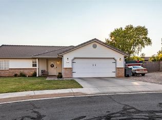 744 E Peach Cir, Washington, UT 84780