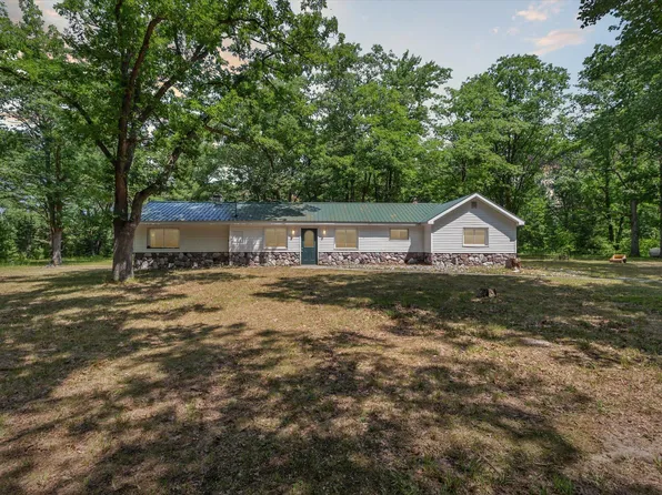 6267 Ocqueoc Lake Rd, Ocqueoc, MI 49759