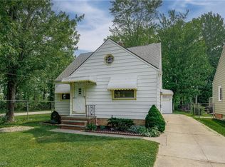 5935 Burns Rd, North Olmsted, OH 44070