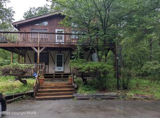 6310 Decker Rd, Bushkill, PA 18324