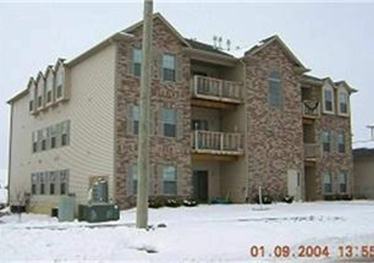2 Bedroom / 2 Bath Condos on Coral Court — Photo 2