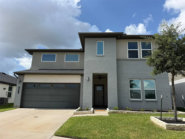 28934 Lupo River Ct — Photo 1