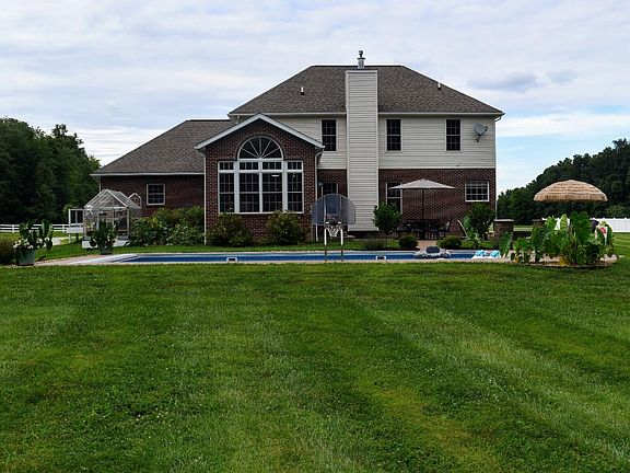 2nd image of 2080 Willow Ln Lot 2