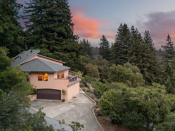 3rd image of 1081 Avocado Rd