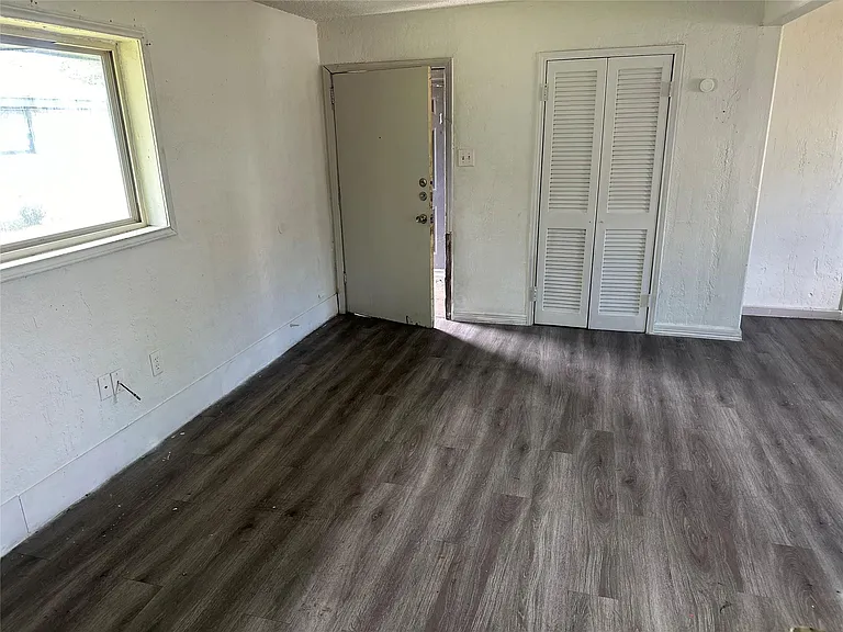 5405 Suez St #2 — Photo 4