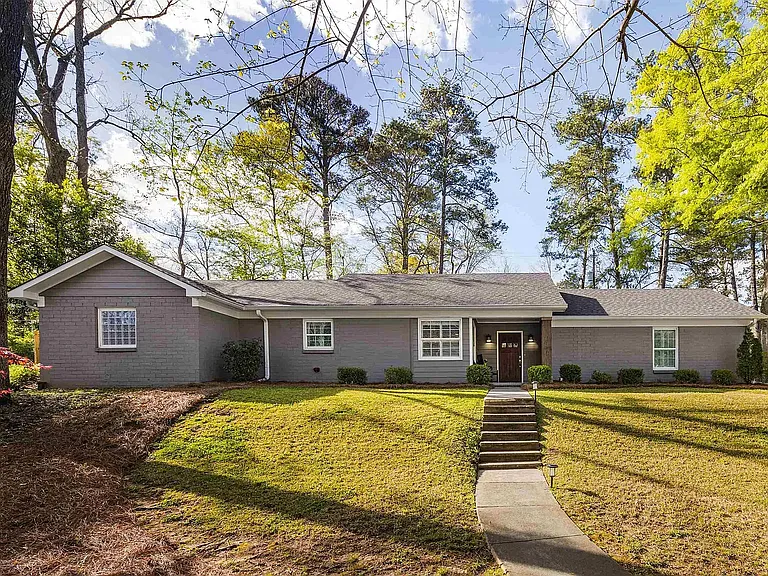 608 Shades Creek Pkwy — Photo 2