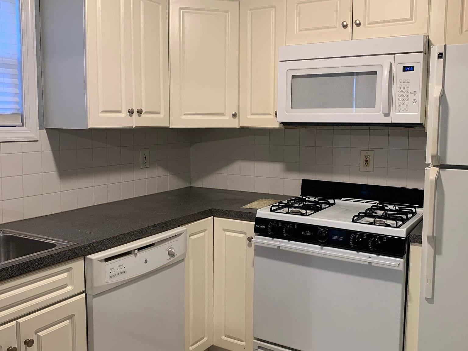 118 Douglas Ave, Yonkers, NY 10703 Zillow