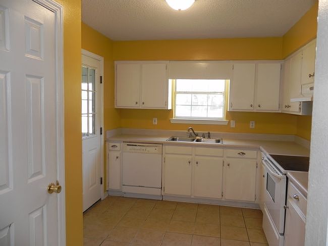 2nd image of 6780 Richard Ln