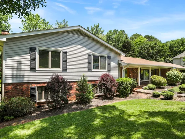 101 Mabry Dr, Spartanburg, SC 29307