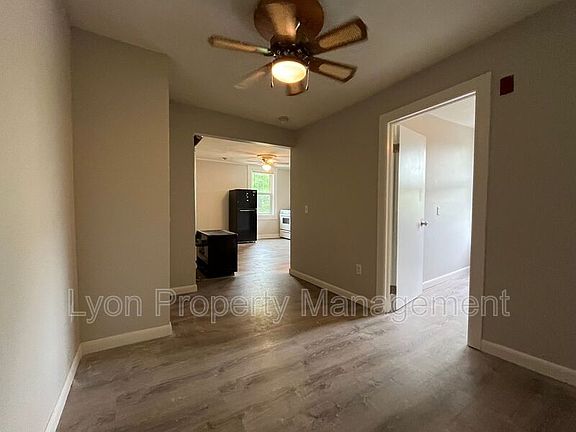 3rd image of 93 W Warwick Ave APT 2