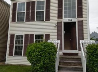 1591 Victoria Park Cir, Aurora, IL 60504