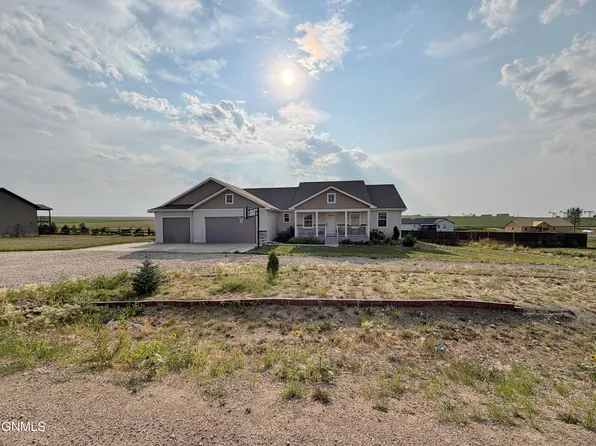 13689 Hawthorn Loop NW, Williston, ND 58801
